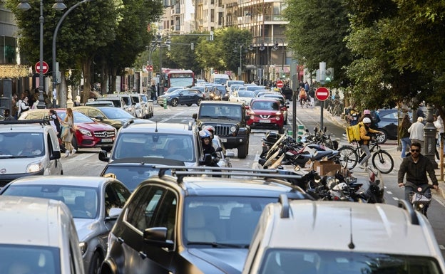 Grezzi retrasa la reforma de la calle Colón de Valencia por falta de presupuesto este año