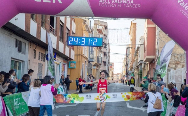 José Panadero, en una victoria de una carrera del Circuito Runcáncer. 