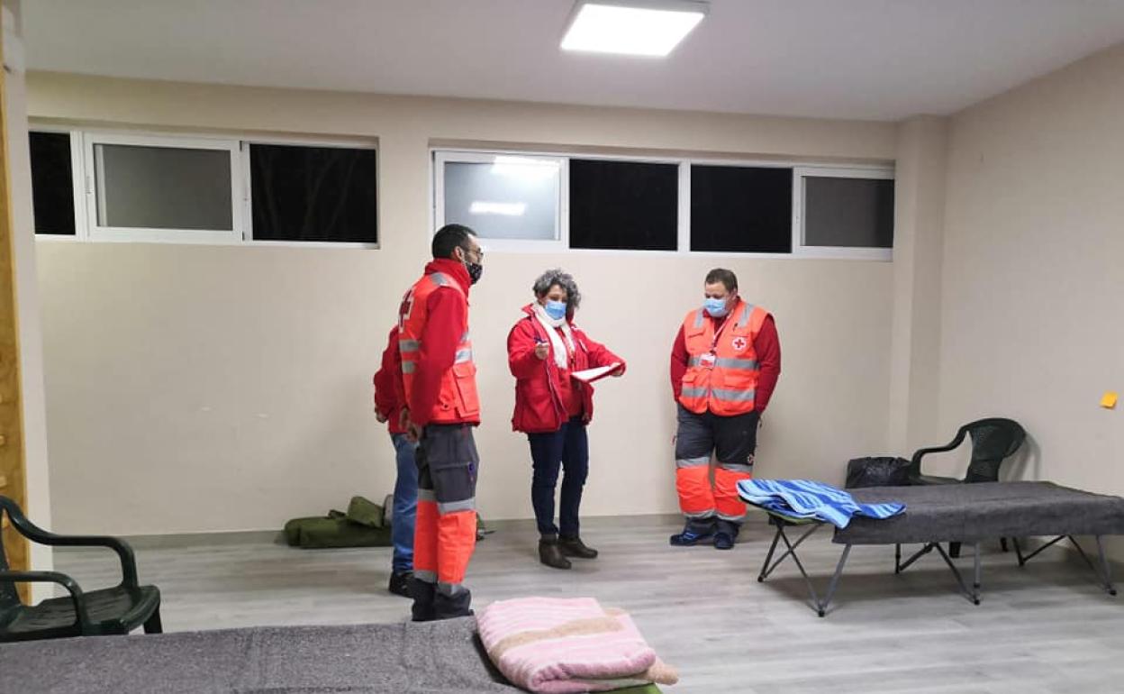 Sala habilitada en el pabellón deportivo. 