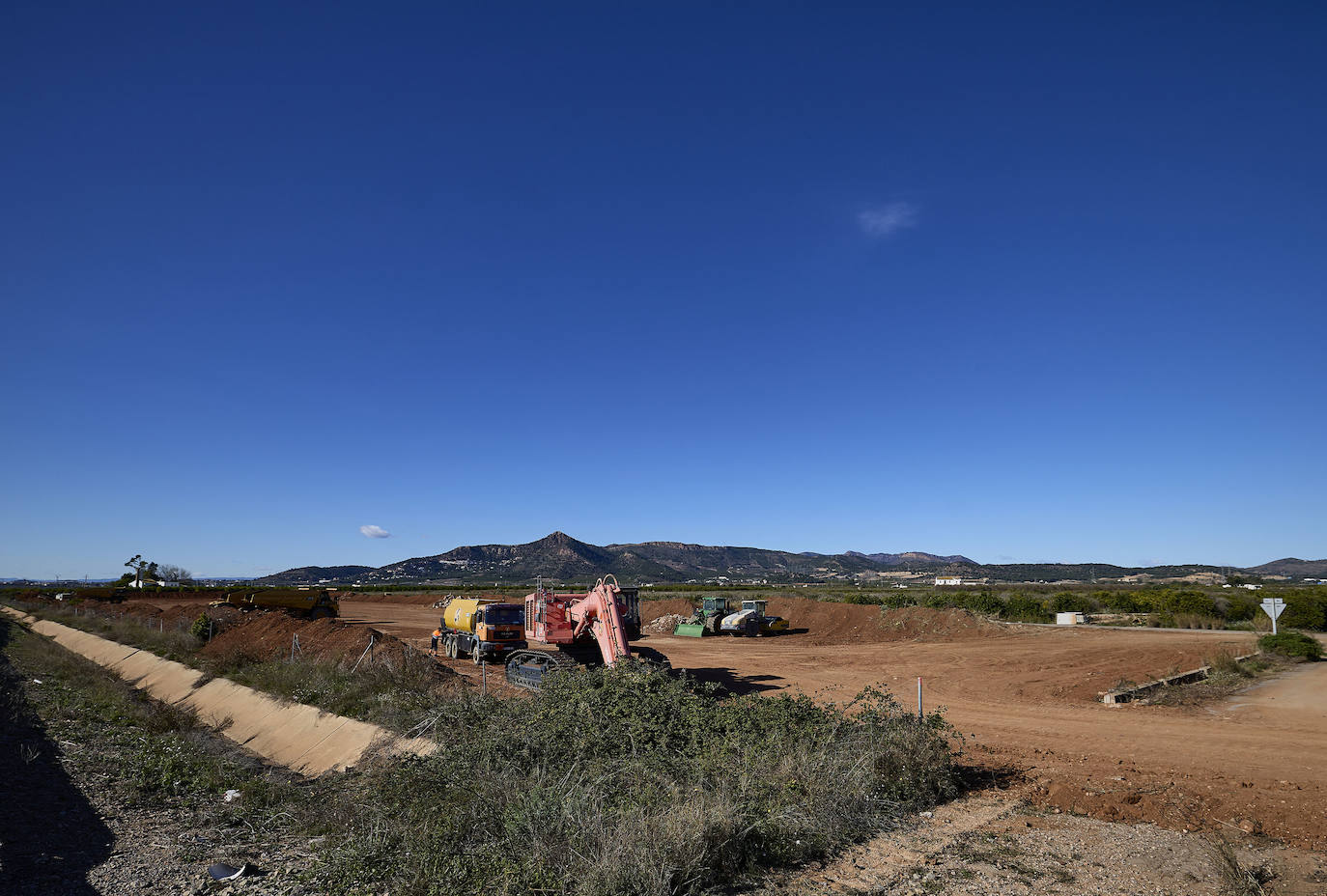 Fotos: Arrancan las obras para construir la gigafactoría de baterías de Volkswagen en Sagunto