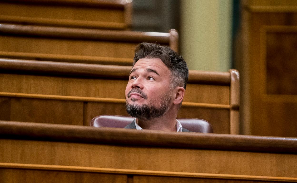 Gabriel Rufián asiste este martes al pleno del Congreso de los Diputados. 