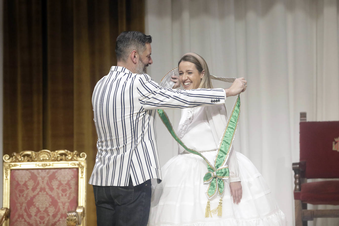 Fotos: Las falleras mayores de Valencia ensayan la exaltación