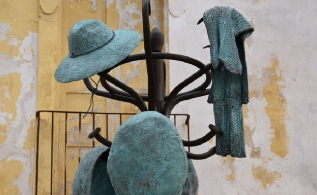 Monumento en recuerdo de las víctimas del nazismo en Xàtiva. 