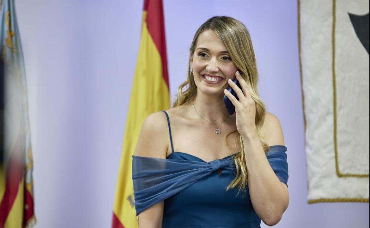 Laura Mengó, fallera mayor de Valencia 2023. 