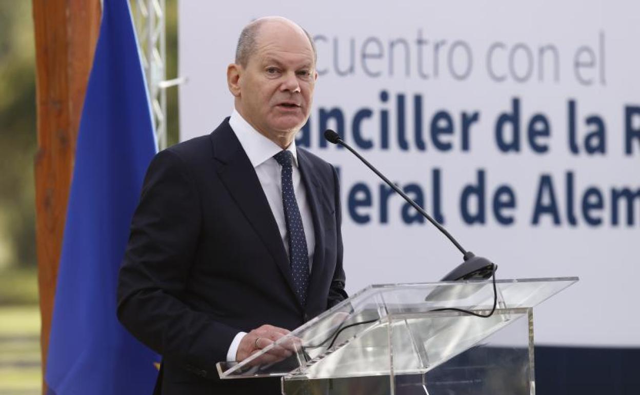 El canciller alemán, Olaf Scholz, este lunes en Santiago de Chile, en el marco de su gira por Latinoamérica. 