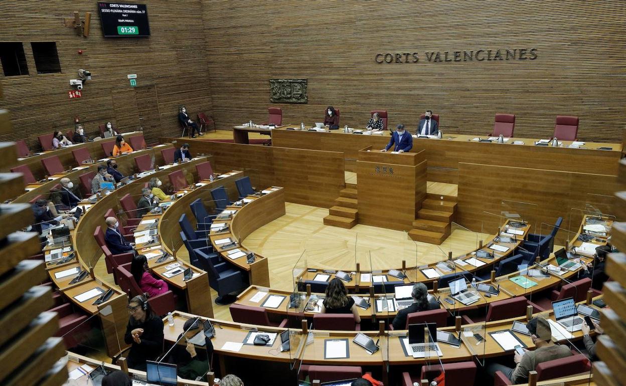 Vista general del hemiciclo de les Corts. 