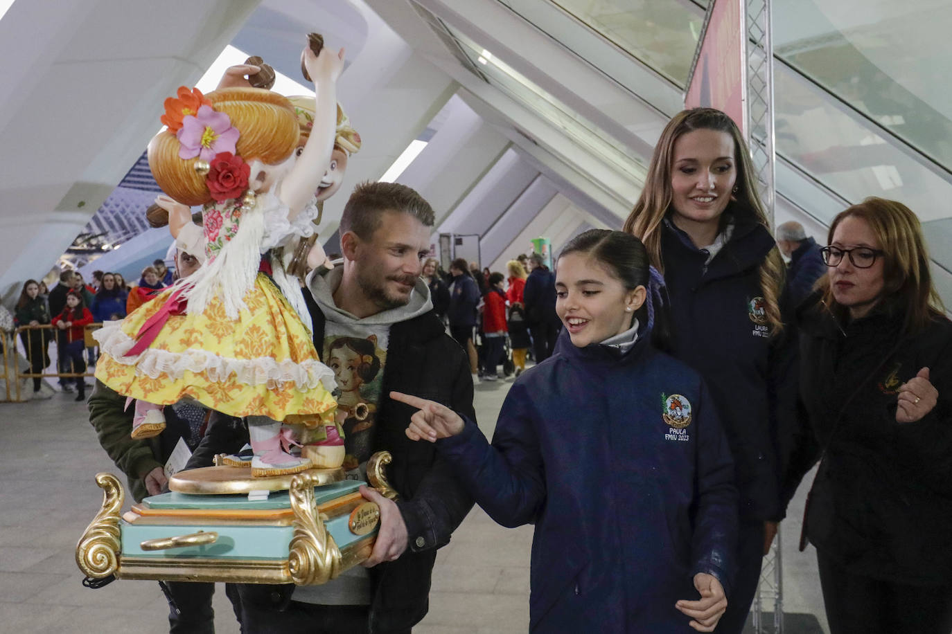 Fotos: Arranca la Exposició del Ninot 2023