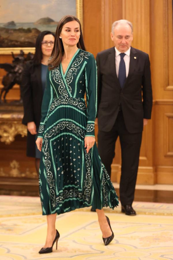 Fotos: Letizia recupera su vestido verde más viral
