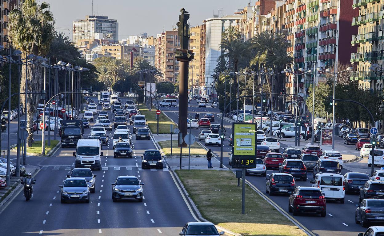 Tramo de la avenida Ausiàs March, en una imagen de este miércoles. 