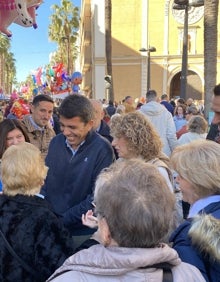 Imagen secundaria 2 - Varios momentos de la jornada de los populares. 