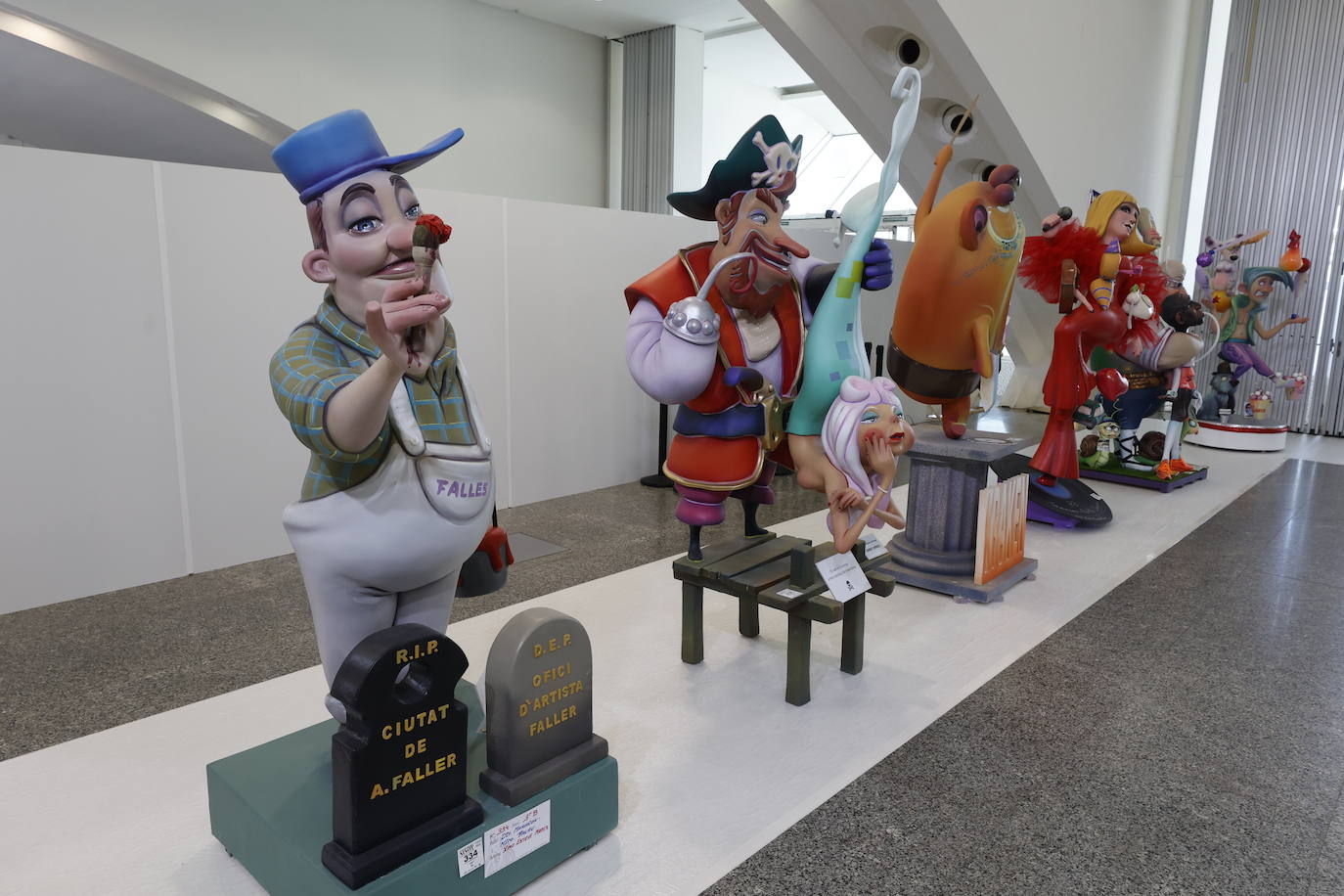 Fotos: Arranca la Exposició del Ninot 2023