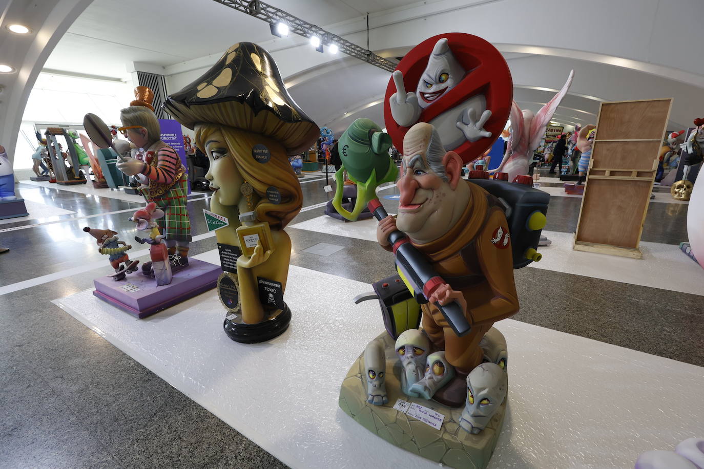 Fotos: Arranca la Exposició del Ninot 2023