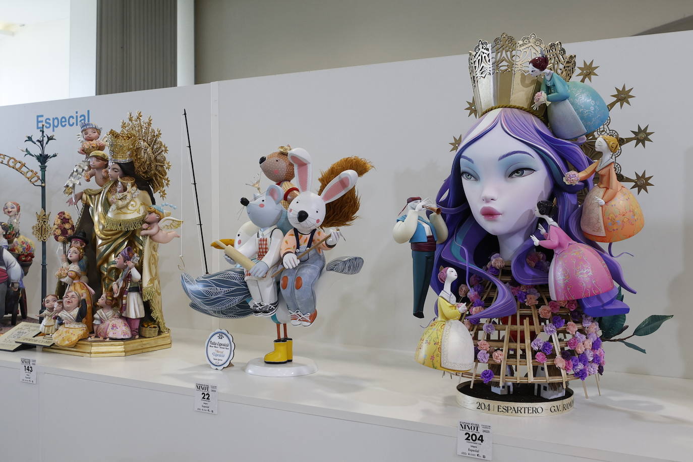 Fotos: Arranca la Exposició del Ninot 2023