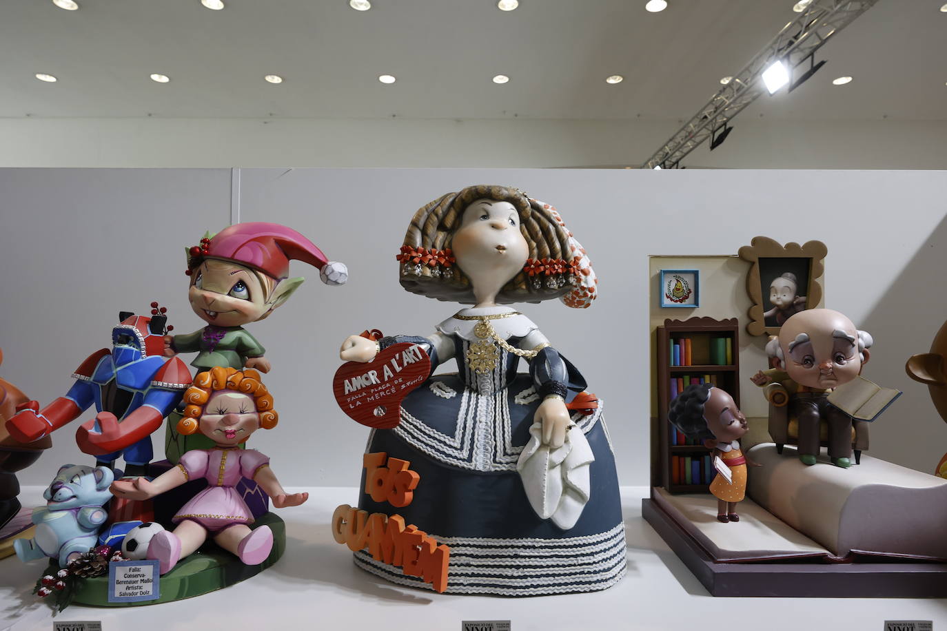 Fotos: Arranca la Exposició del Ninot 2023