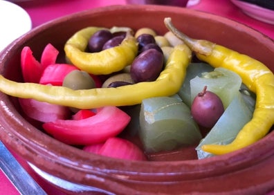 Imagen secundaria 1 - El santuario del almuerzo de Gandia con casi un siglo de vida