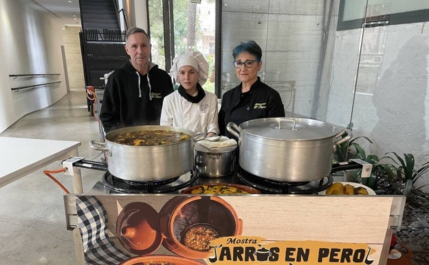 Imagen principal - Los responsables del restaurante El Sequer. 