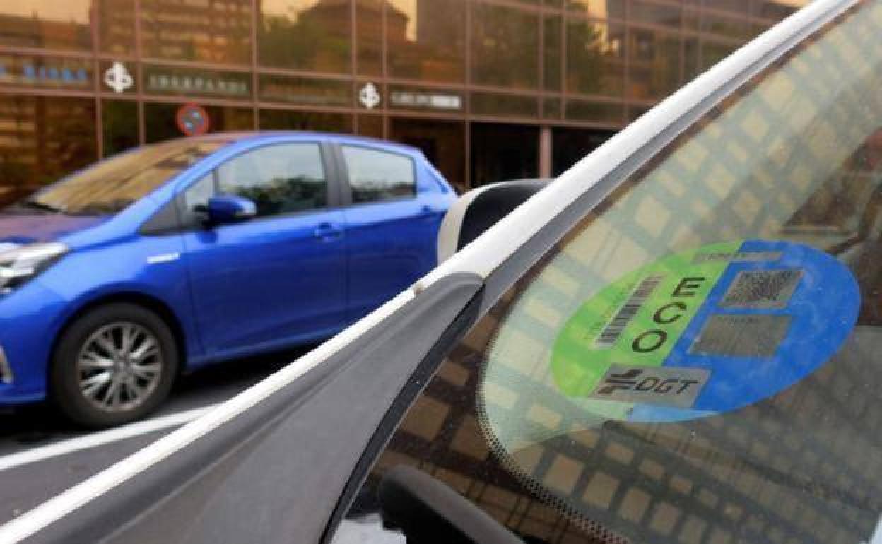 Etiqueta ambiental de la DGT.