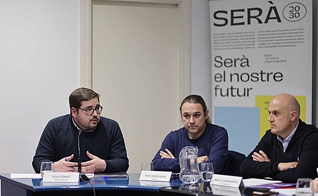 Imagen principal - Los representantes políticos durante el debate. 
