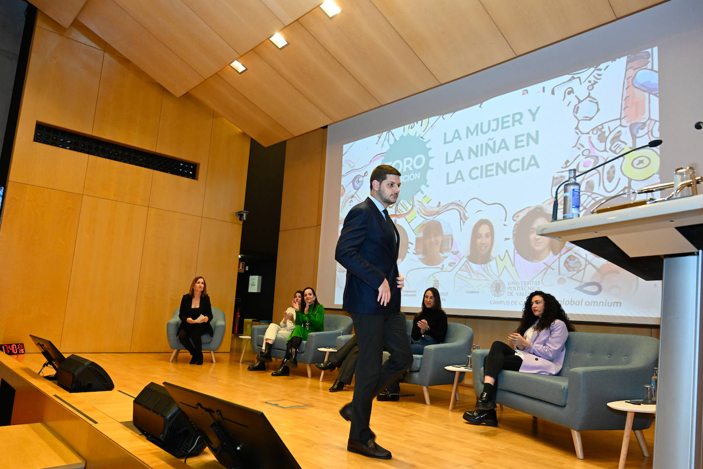 Foro de la Mujer y la Niña en la Ciencia en Valencia