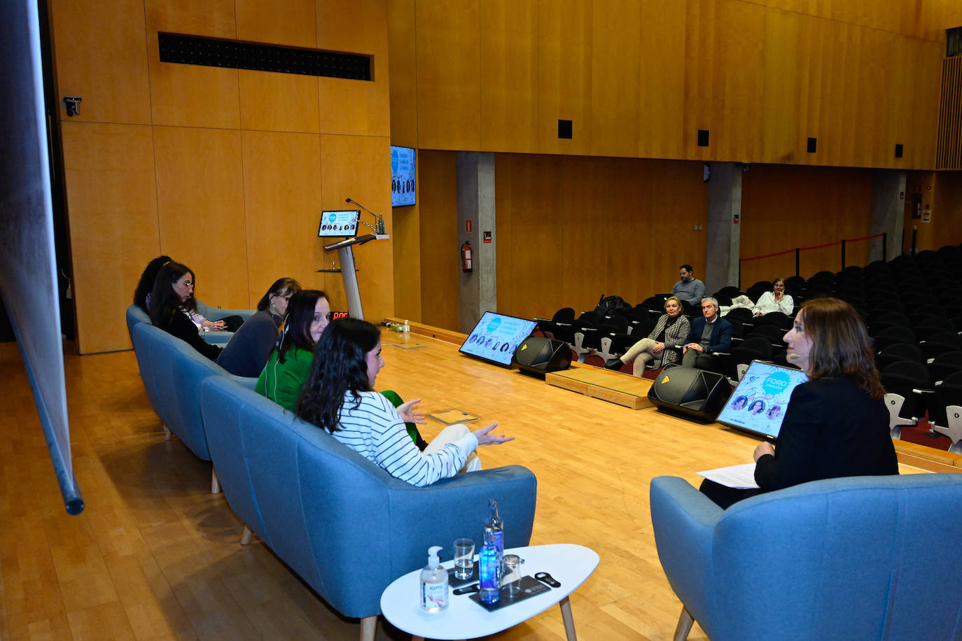 Foro de la Mujer y la Niña en la Ciencia en Valencia