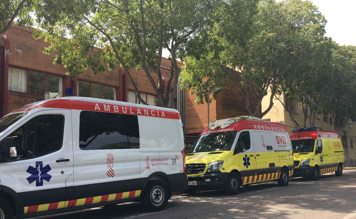 Dos mujeres intoxicadas en un incendio en Gandia