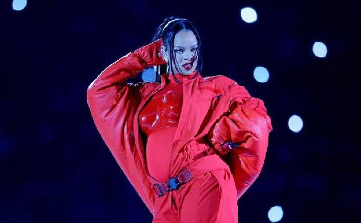 Rihanna, durante la actuación