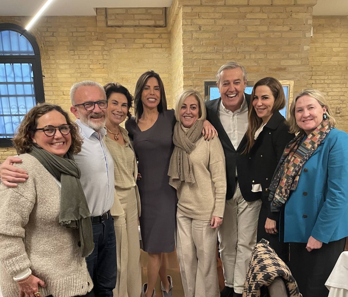 Ane de Vicente, Sergio Terol, Ana Serratosa, Romina Martínez Colomer, Julia Pérez Broseta, Javier Vela y Rosa Sanchis.