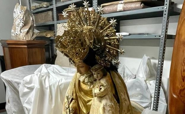 La imagen de la Virgen de los Desamparados, en un almacén municipal.