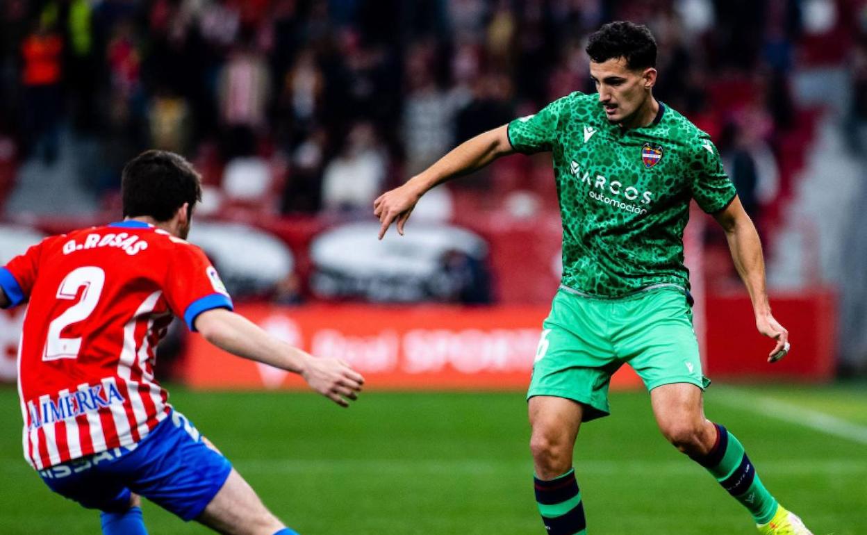 Álex Muñoz, durante un partido del Levante.