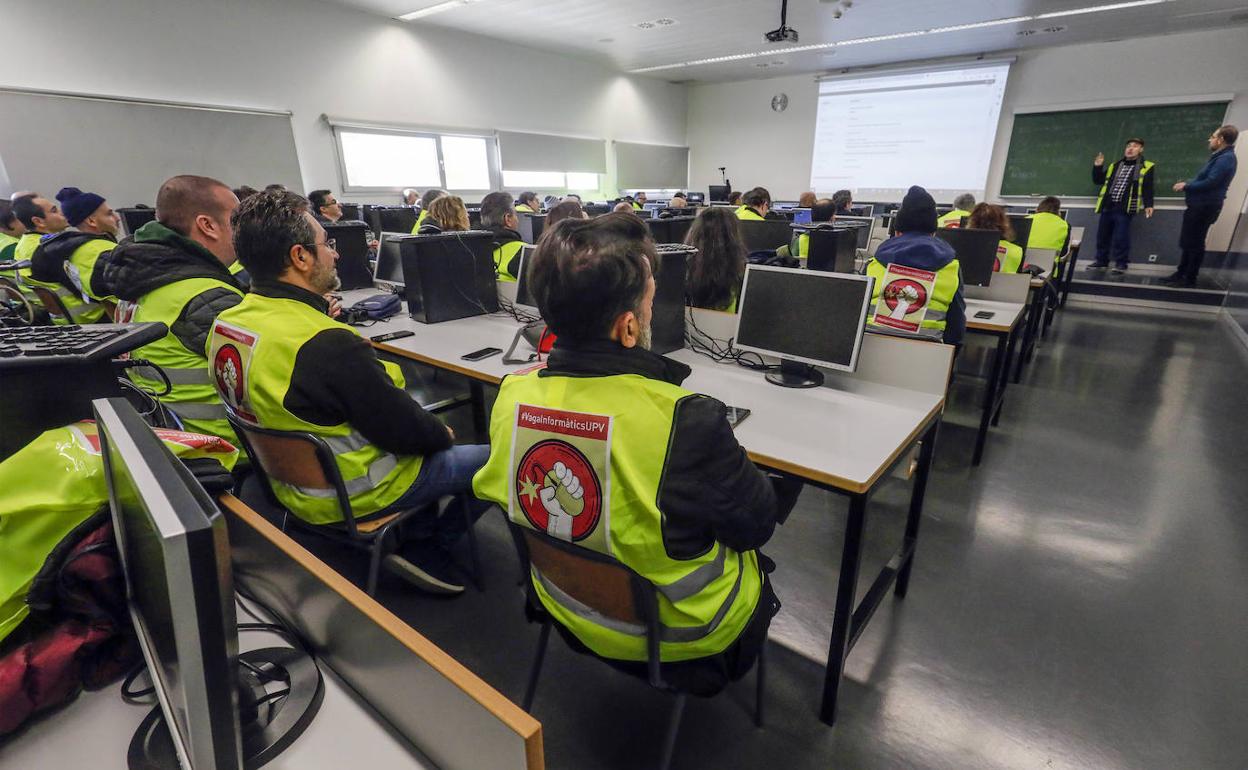 Asamblea del colectivo durante el primer día de huelga, el pasado 30 de enero. 