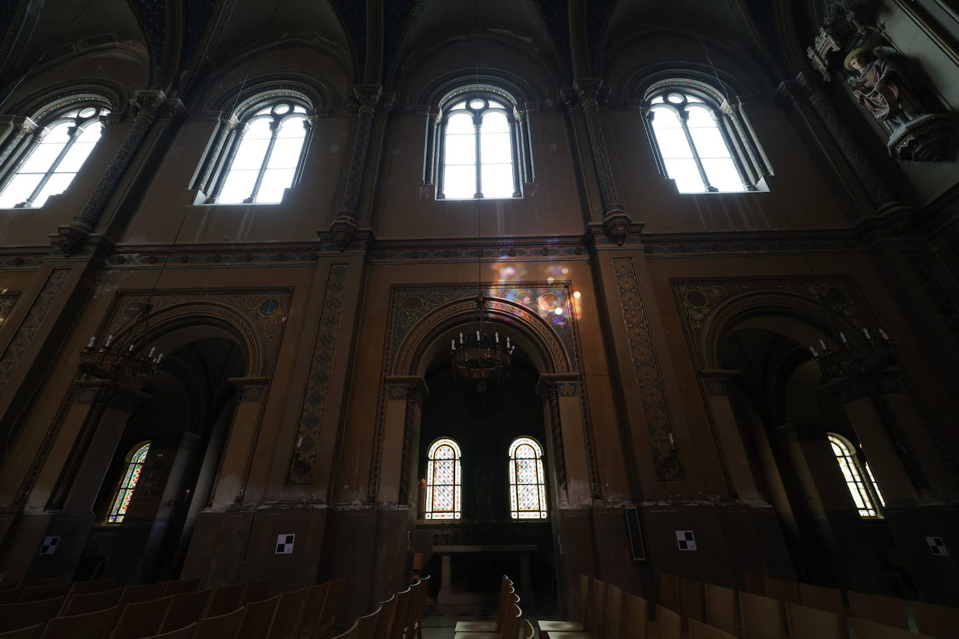 Fotos: Así es la vidriera más grande de Valencia, en la Iglesia de Jesuitas