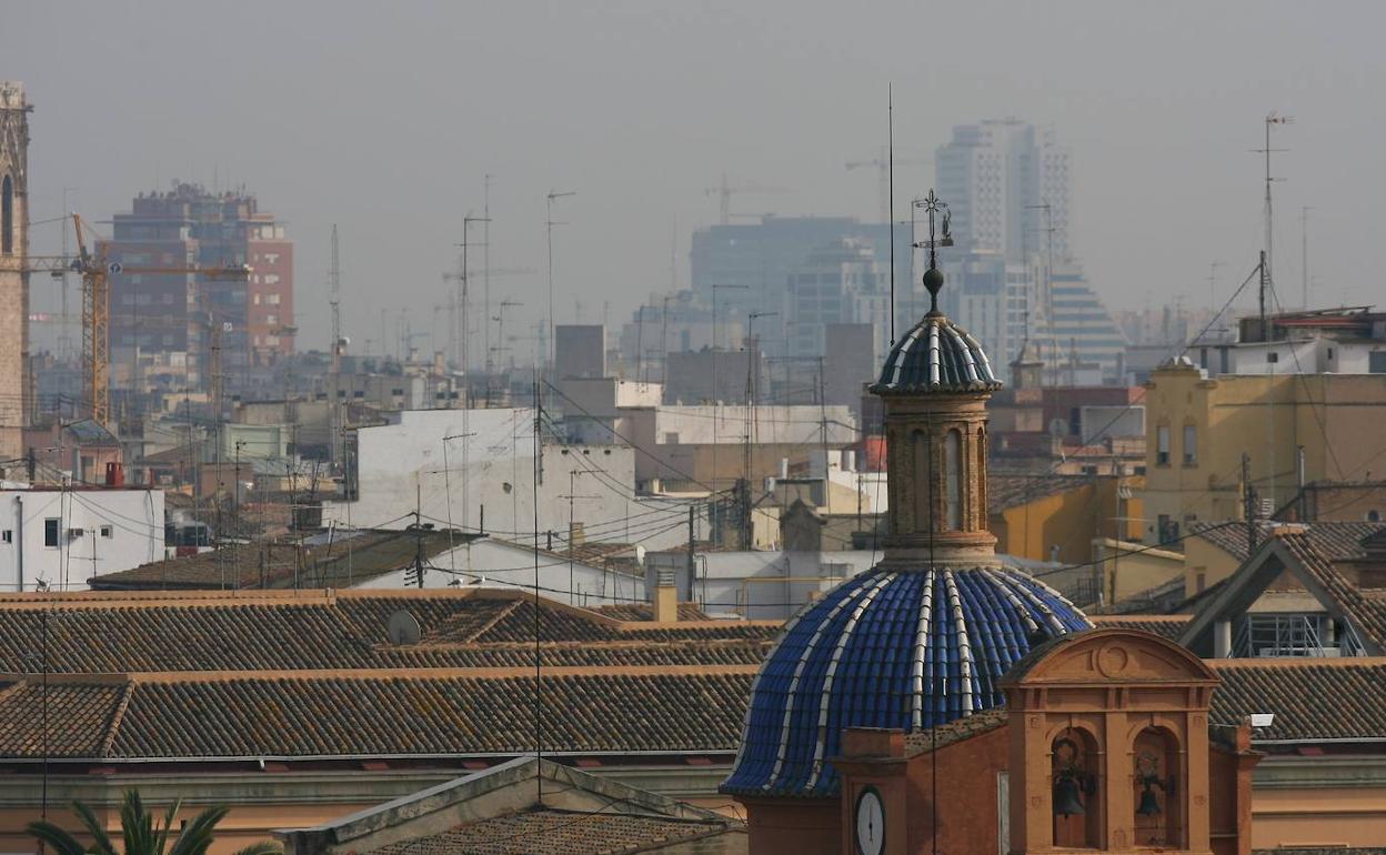 Imagen de archivo de polvo en suspensión en Valencia