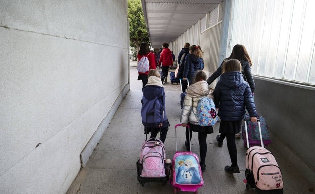 Directores y profesores piden refuerzos en los centros valencianos para atender la salud mental de los alumnos