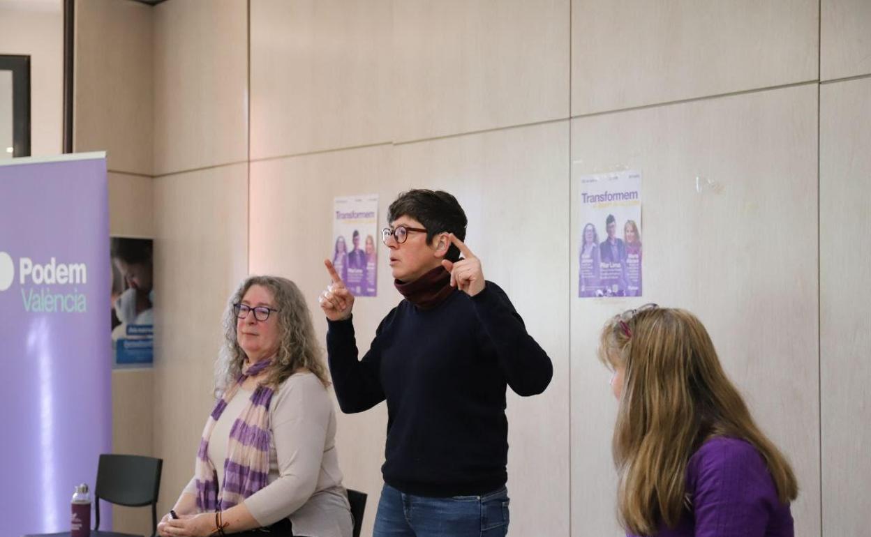 Podemos acusa a Ribó de «temblarle las piernas» ante los fondos de  inversión turística en Valencia | Las Provincias