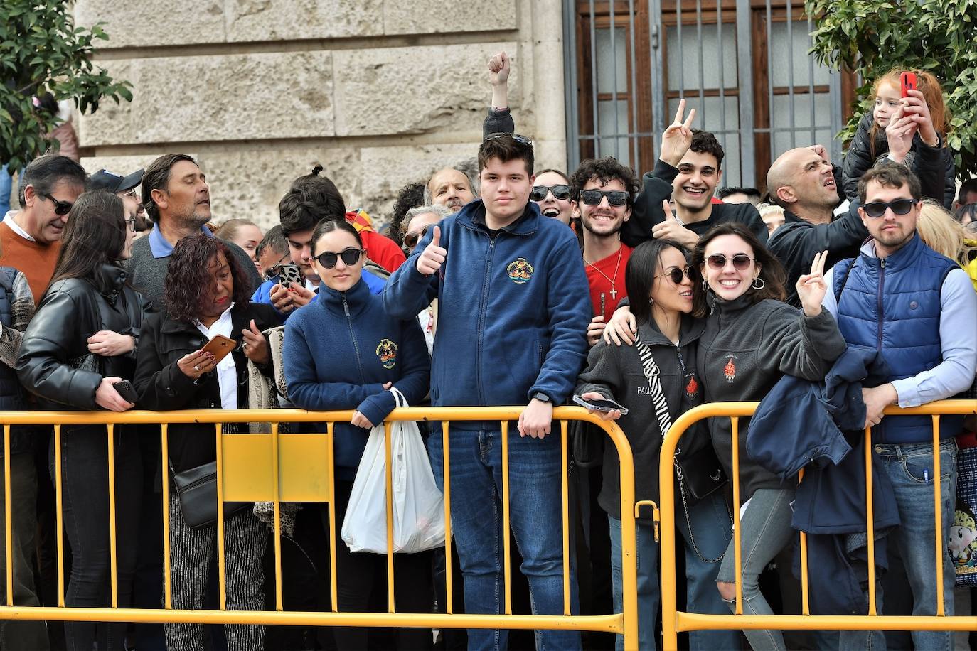 Fotos: Primera mascletà de las Fallas 2023