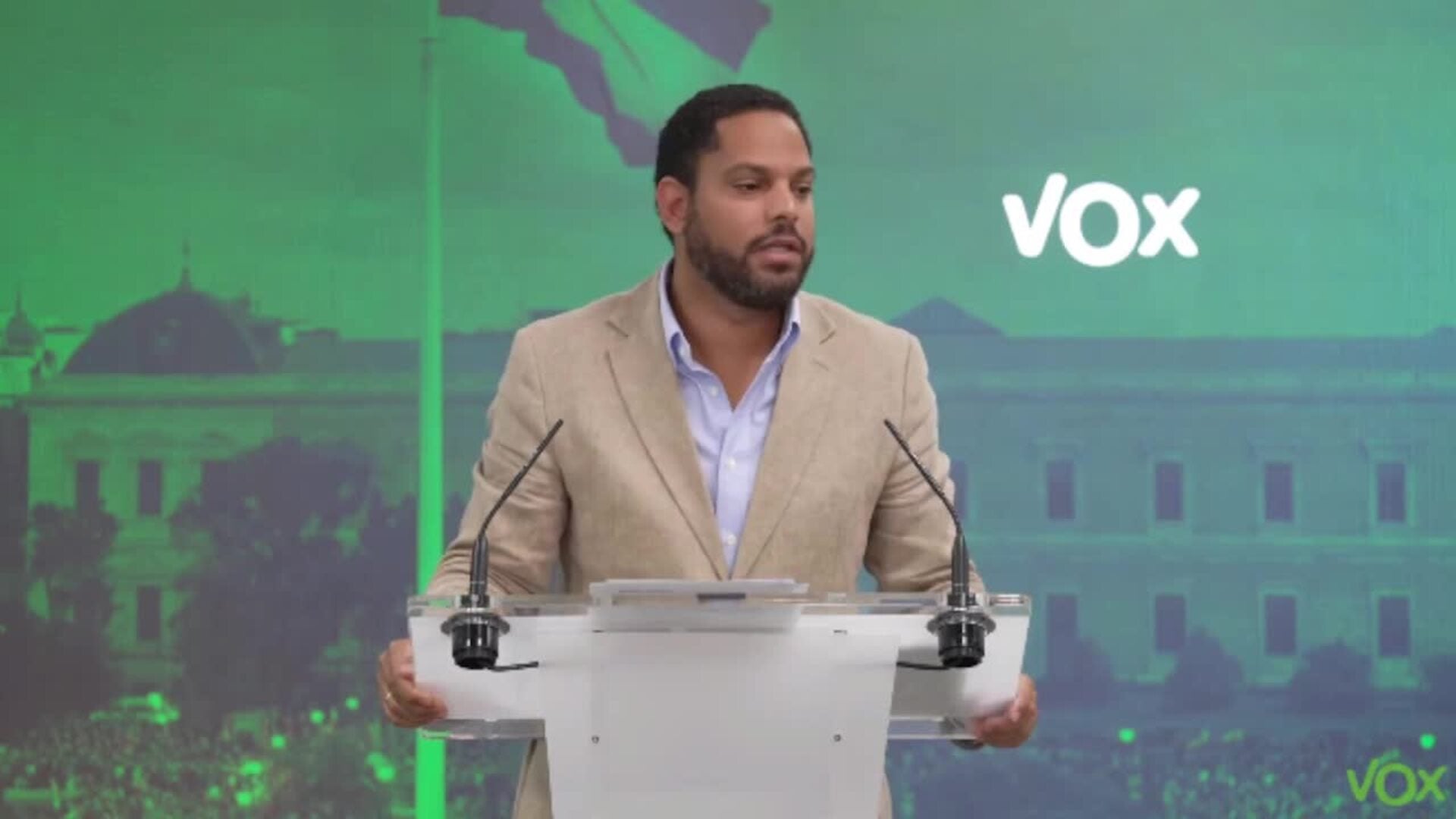 Vox pide al PP que deje de "mirarse el ombligo" con actos de partido contra la amnistía