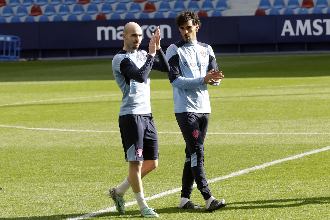 Fotos del entrenamiento de puertas abiertas del Levante