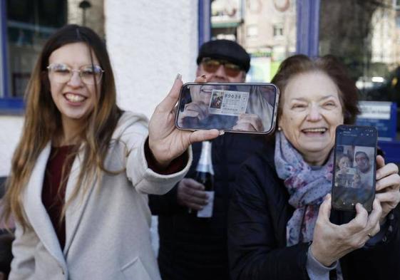 Agraciados con el segundo premio de la lotería de El Niño