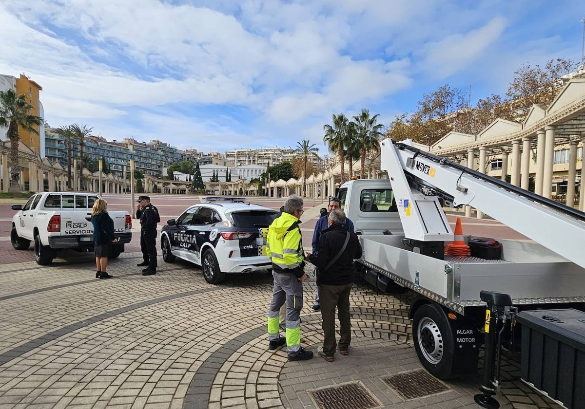 Tres nuevos vehículos de la flota municipal calpina.