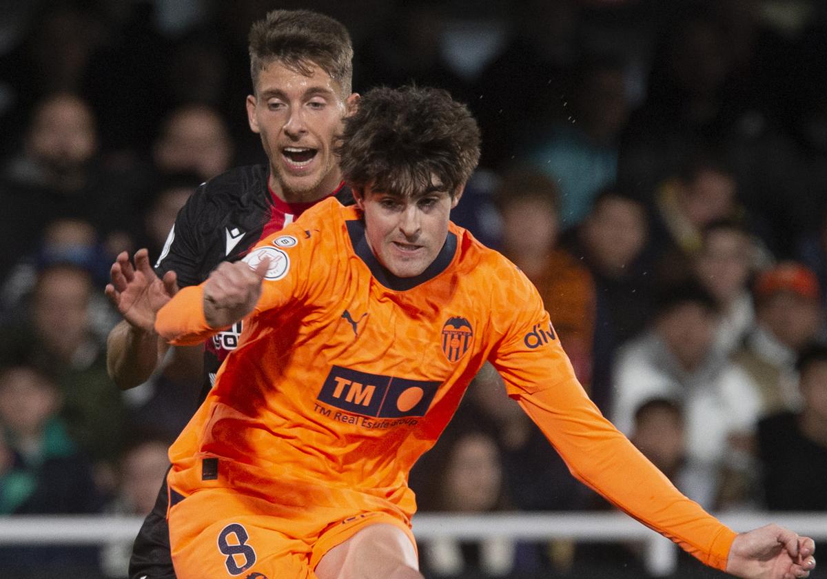 Javi Guerra, durante el partido de Copa ante el Cartagena.