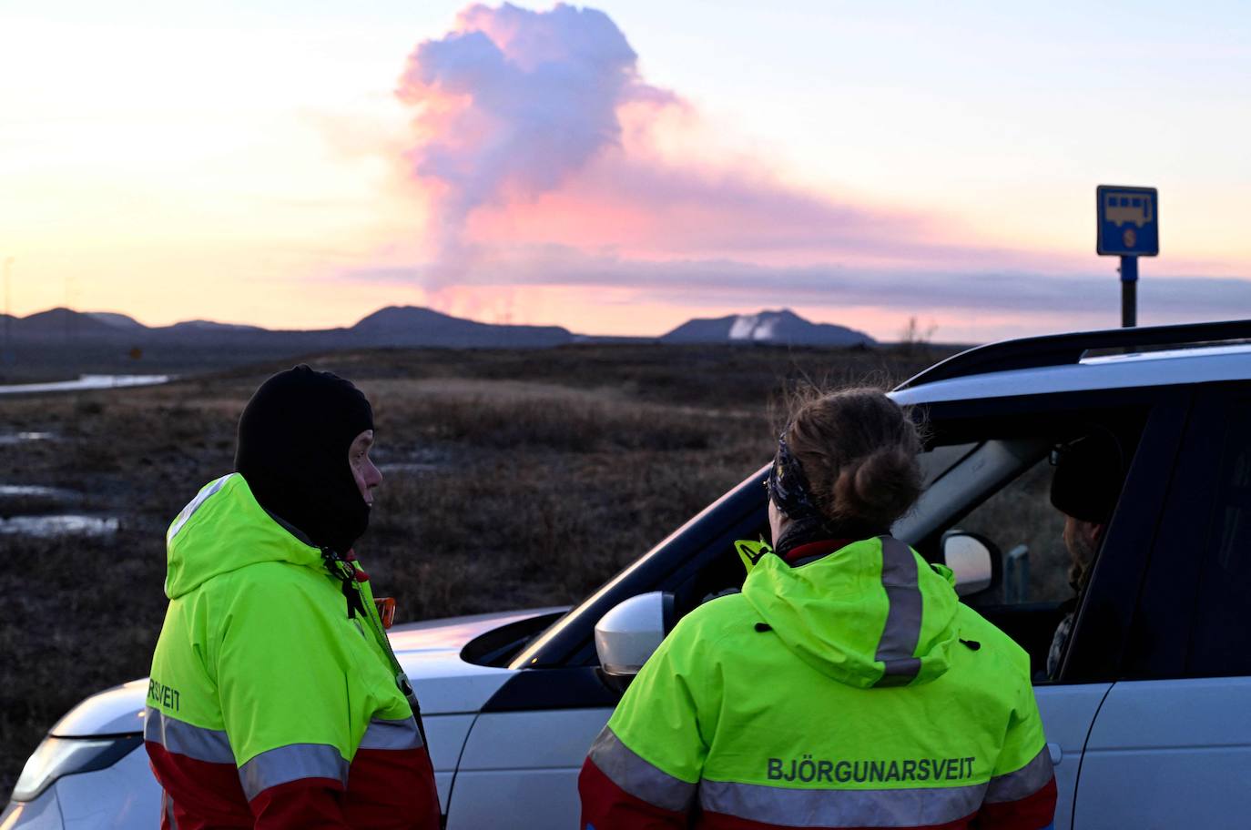 Vuelve a entrar en erupción un volcán en el suroeste de Islandia