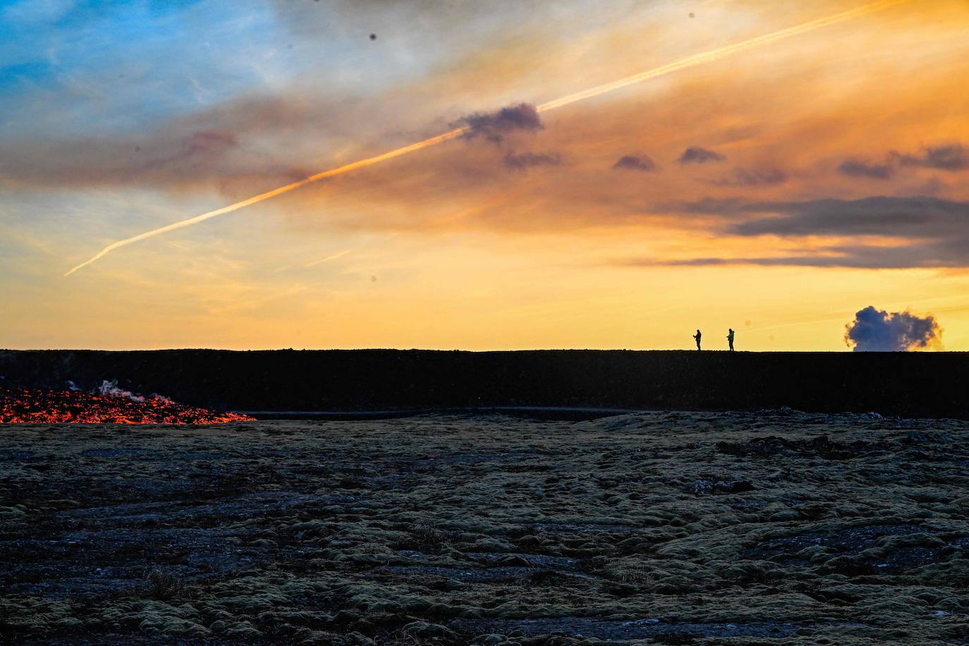 Vuelve a entrar en erupción un volcán en el suroeste de Islandia