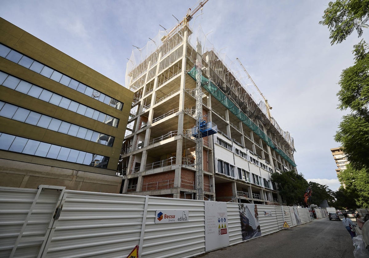 Vista de las obras del Clínico.