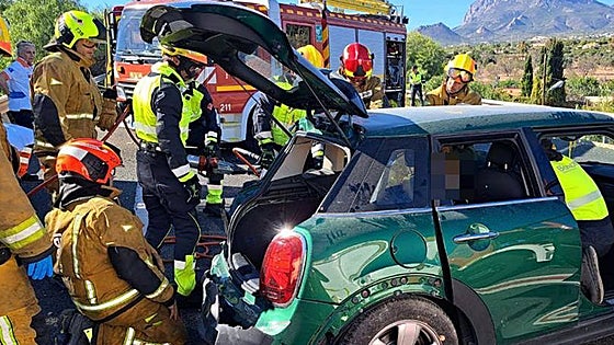 Dos personas mueren en un choque frontal en la AP-7 a la altura de la entrada de Benissa