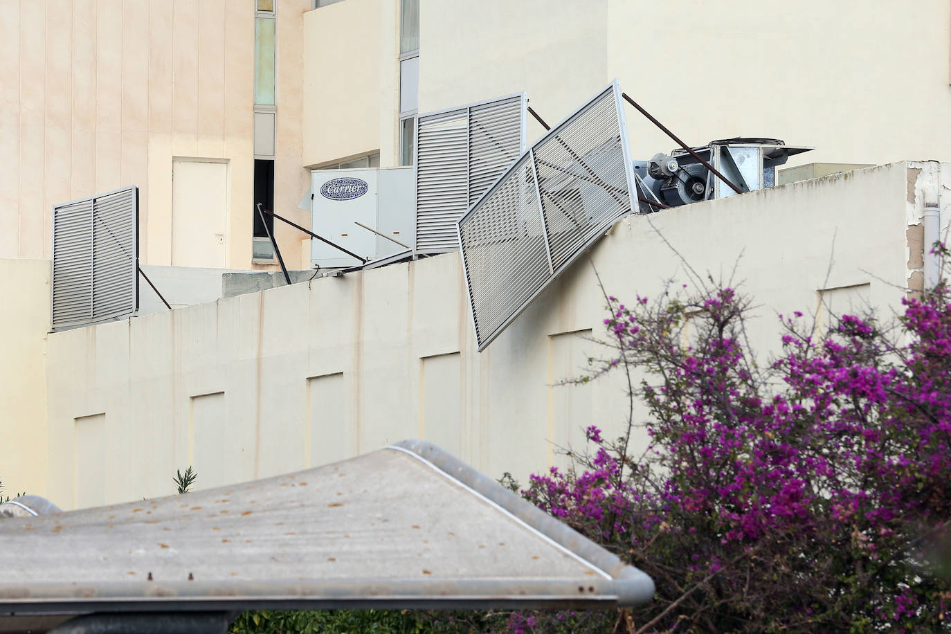 El hotel Sidi Saler, atrapado en el tiempo