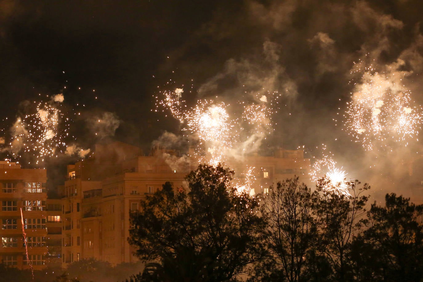 Así ha sido el castillo de fuegos artificiales del 18 de enero