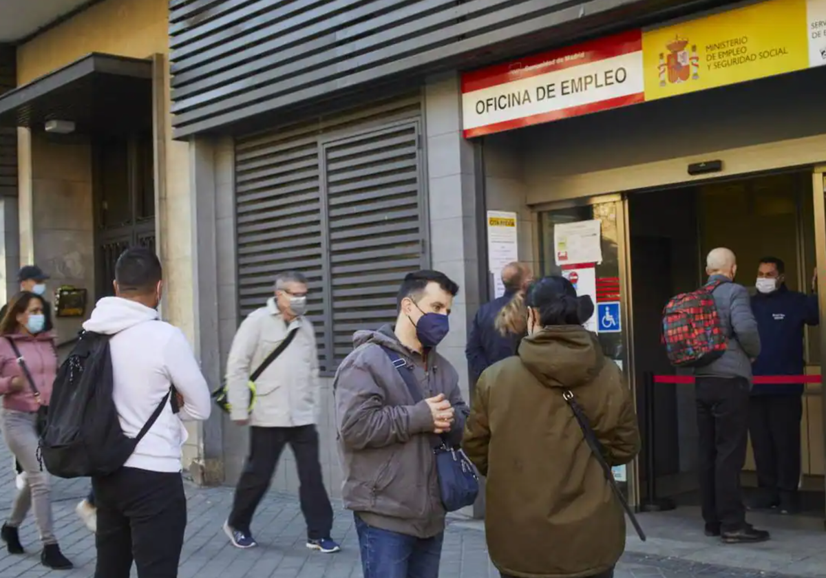 El subsidio del SEPE para los trabajadores sin hijos que se queden en paro sin haber cotizado al menos un año