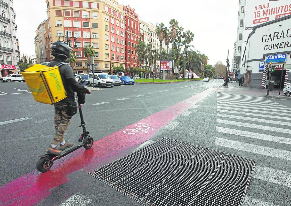 Imagen secundaria 1 - Tres de los carriles bici que deben ser examinados.