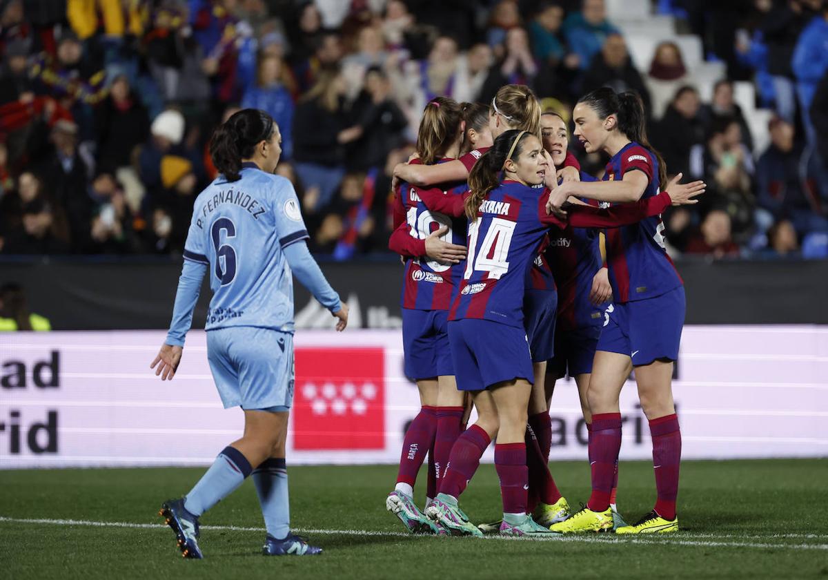 Las jugadoras del Barcelona, celebrando un gol.