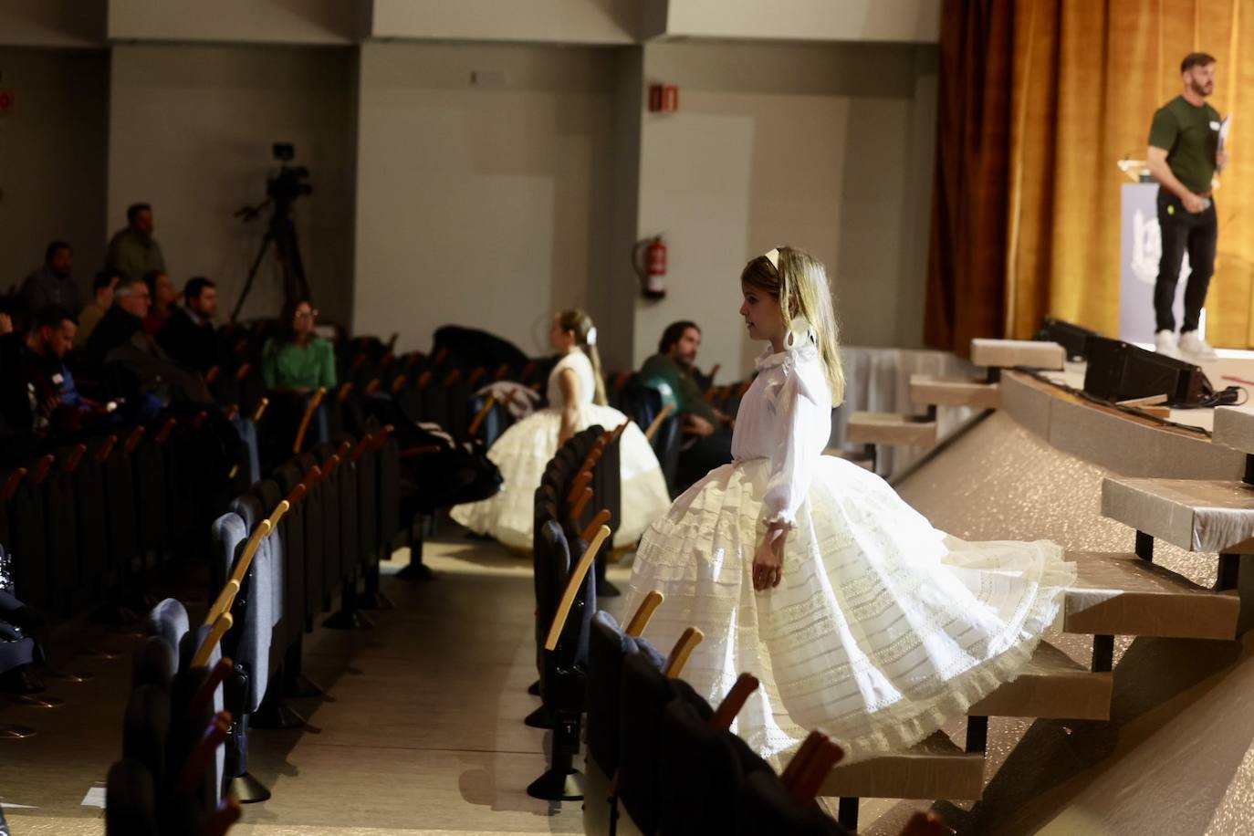 Ensayo de la exaltación de las falleras mayores de Valencia